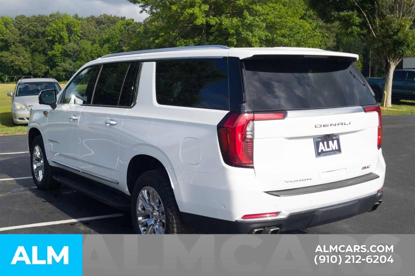 Used 2025 Summit White GMC Denali image 11