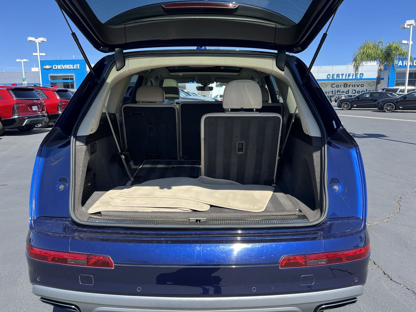 used 2019 Audi Q7 car, priced at $18,076