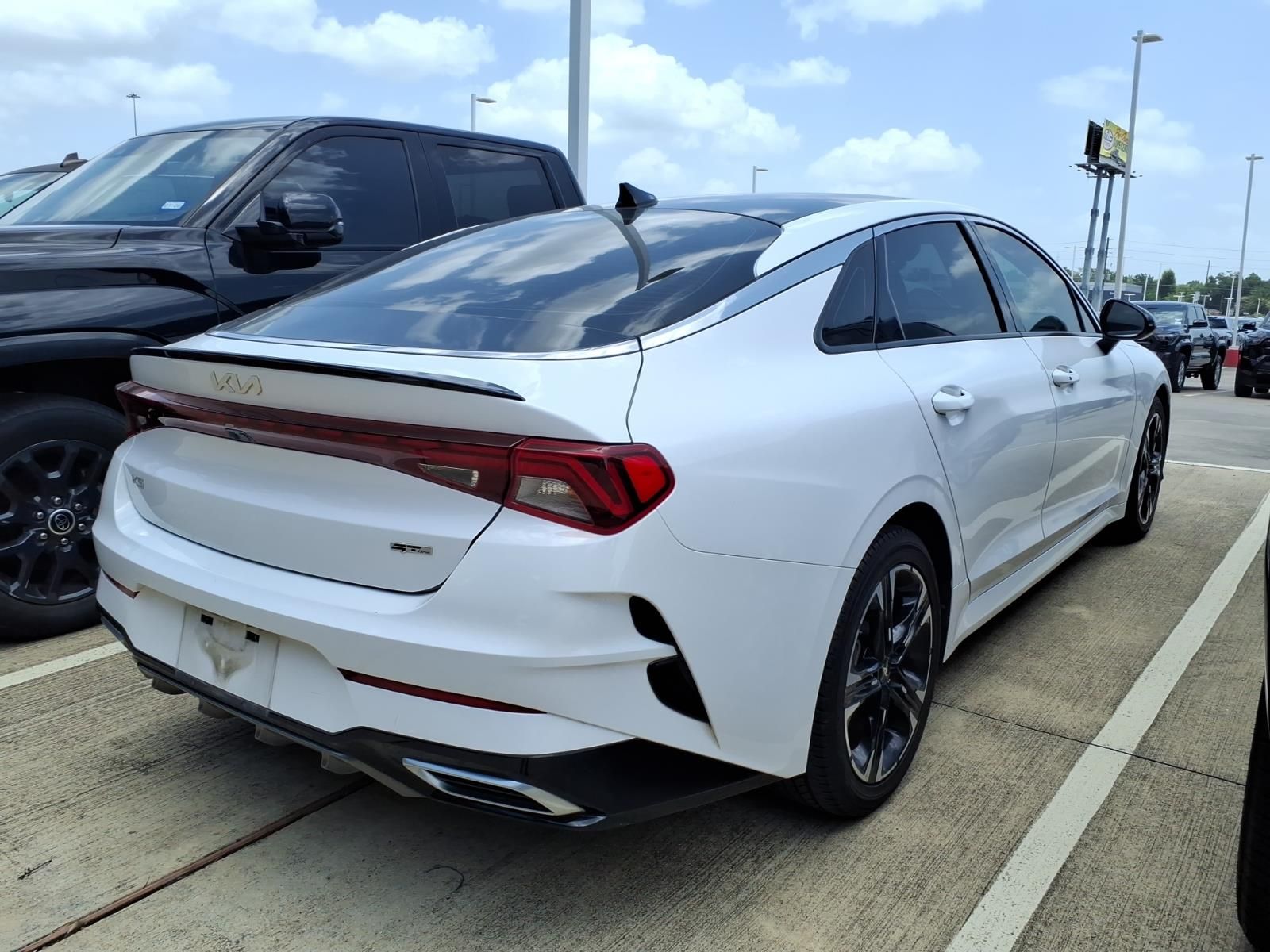 2024 Kia K5 GT-Line White at Community Toyota