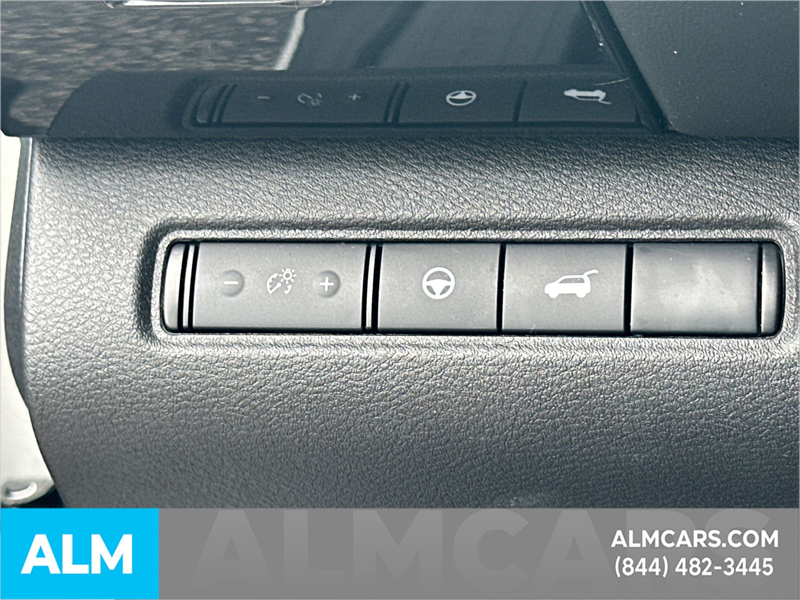 Used 2025 Silver Nissan SV image 37