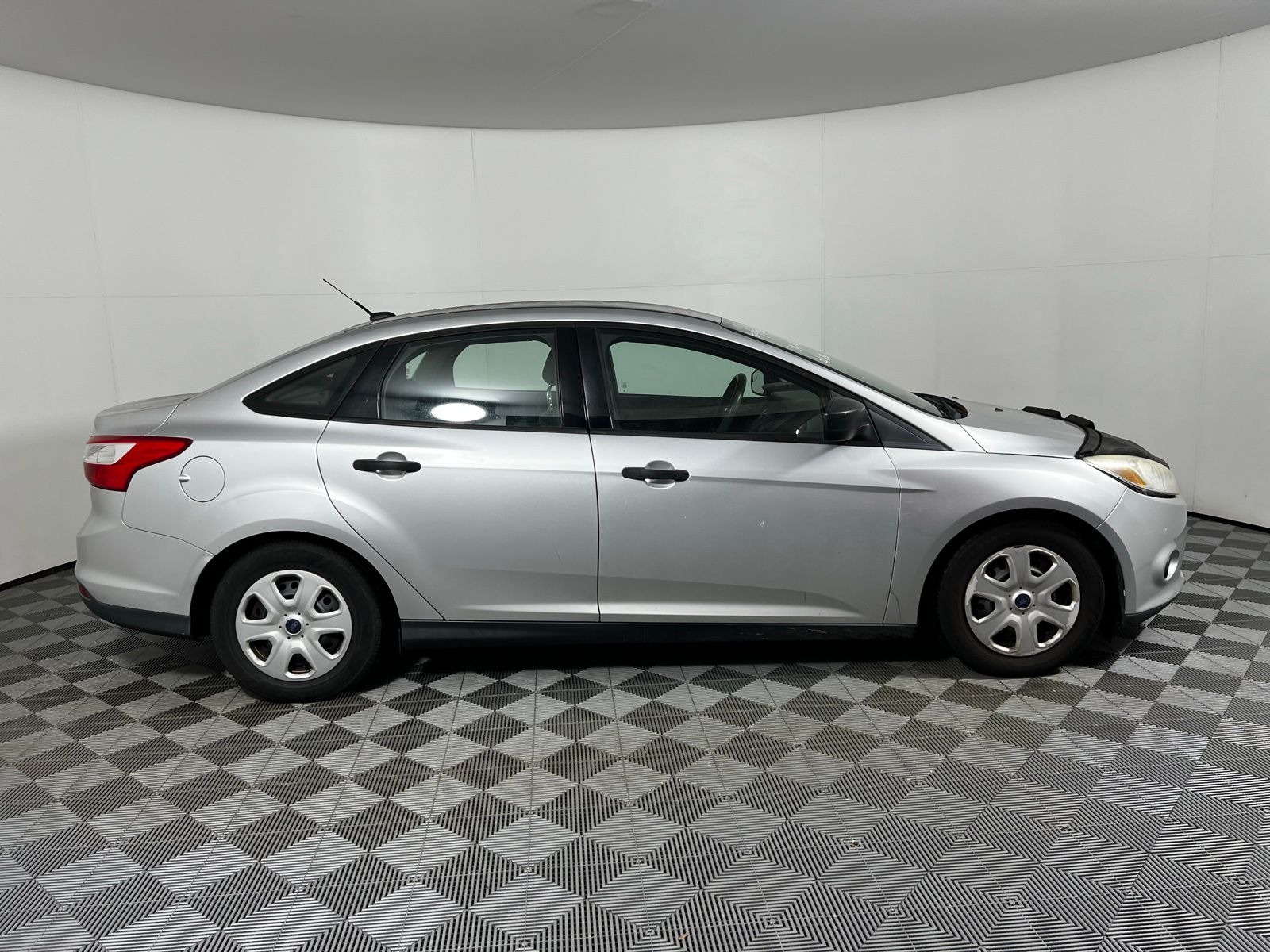 Thumbnail: 2012 Ford Focus - 4