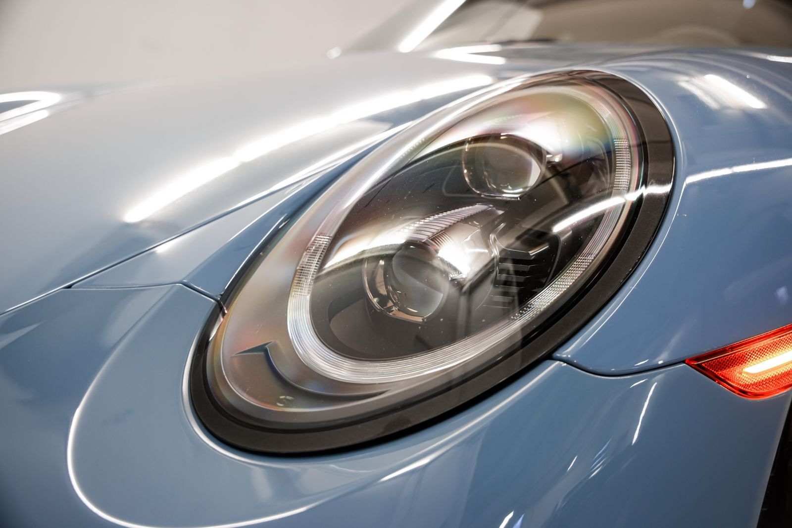 2019 Porsche 911 Carrera 4 GTS — photo 34