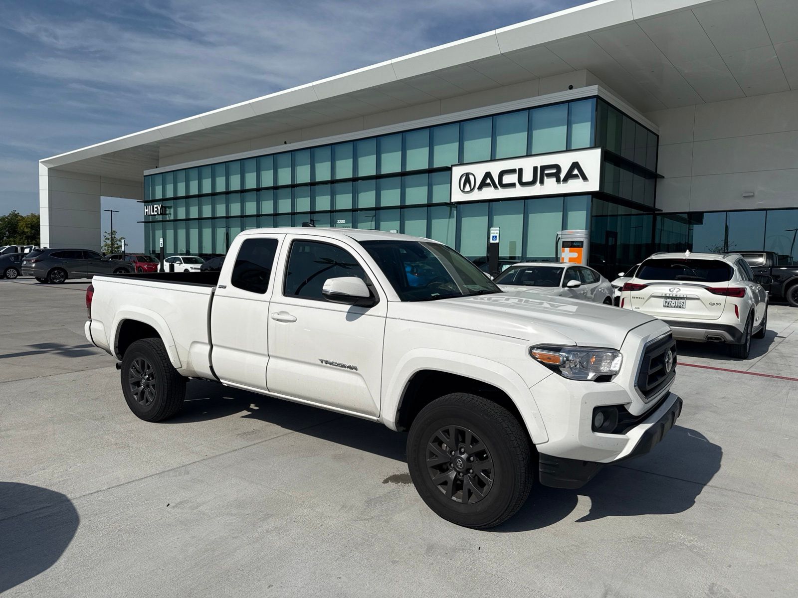 2022 Toyota Tacoma SR5 V6 Access Cab RWD