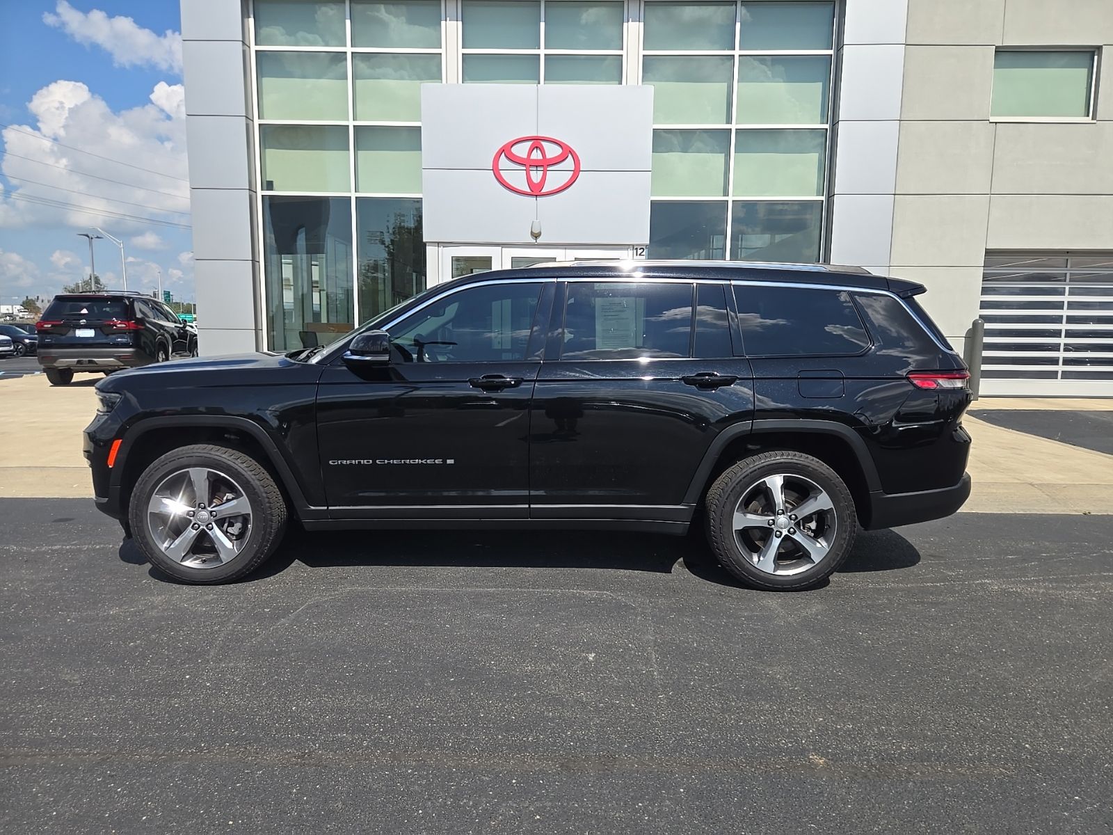2023 Jeep Grand Cherokee L Limited - Photo 12