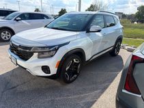 Snow White Pearl 2024 Kia Seltos SUV / Crossover All-Wheel Drive 8-Speed Automatic