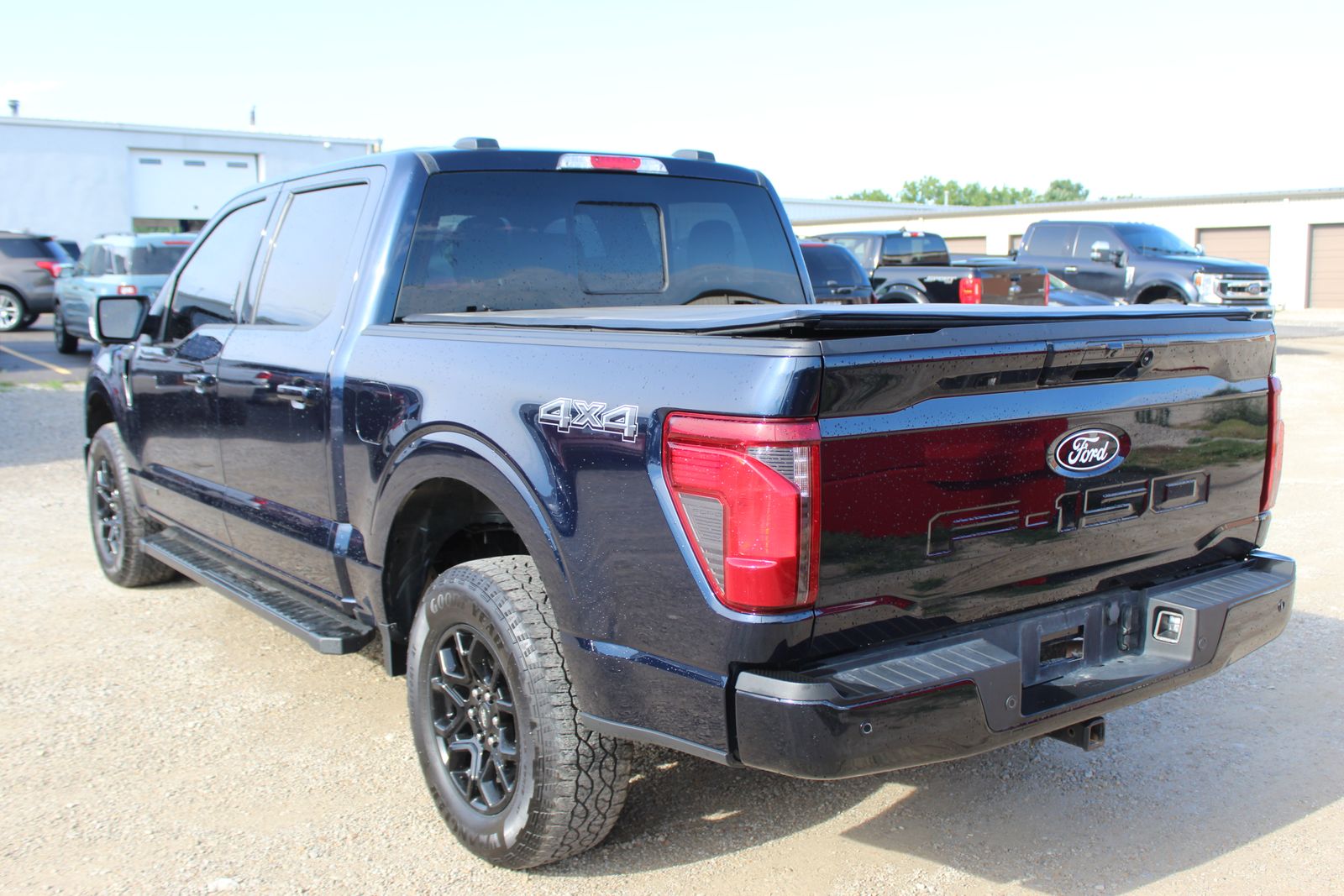 View vehicle photo 4