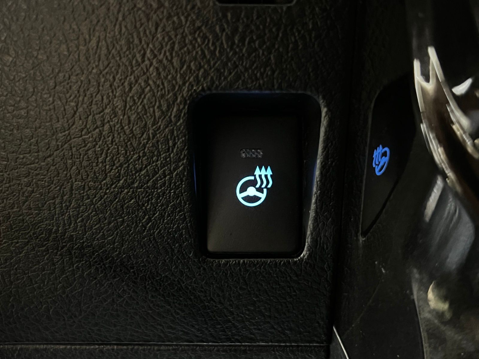 Thumbnail: 2024 Toyota 4Runner - 21