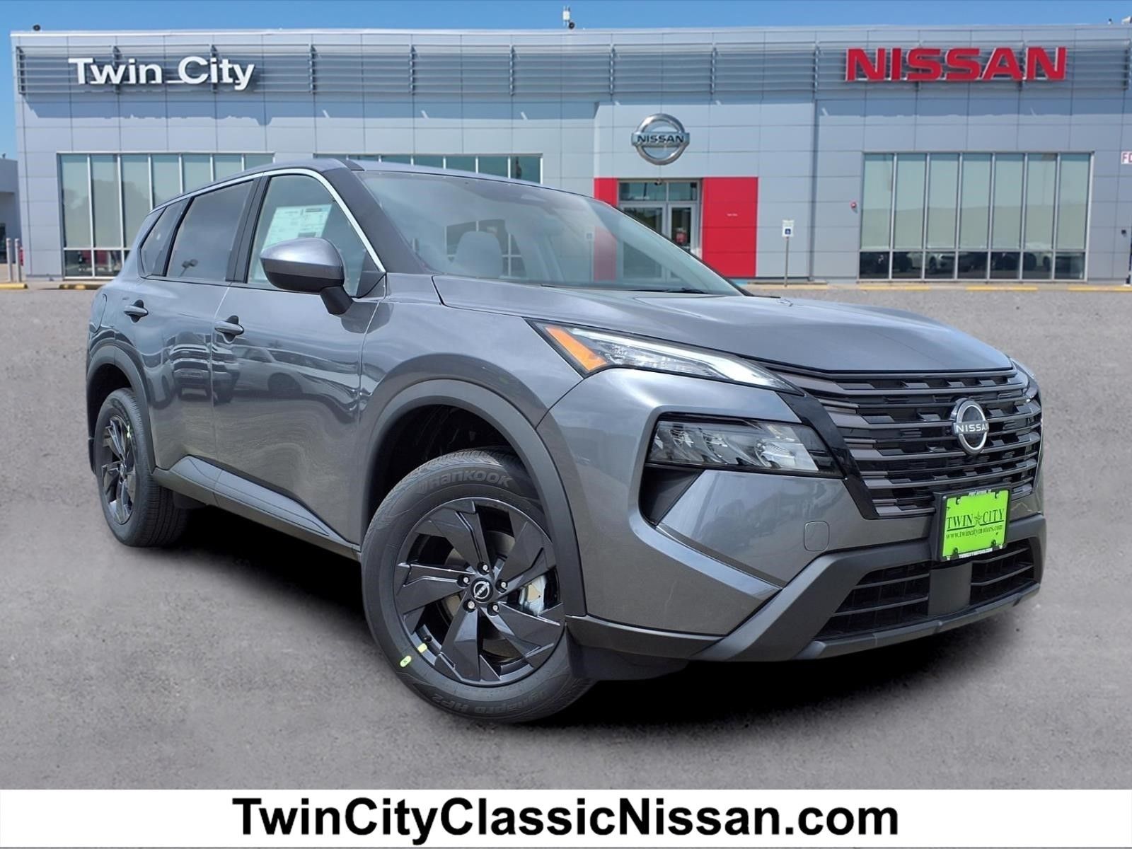 2026 Nissan Rogue SV AWD's photo