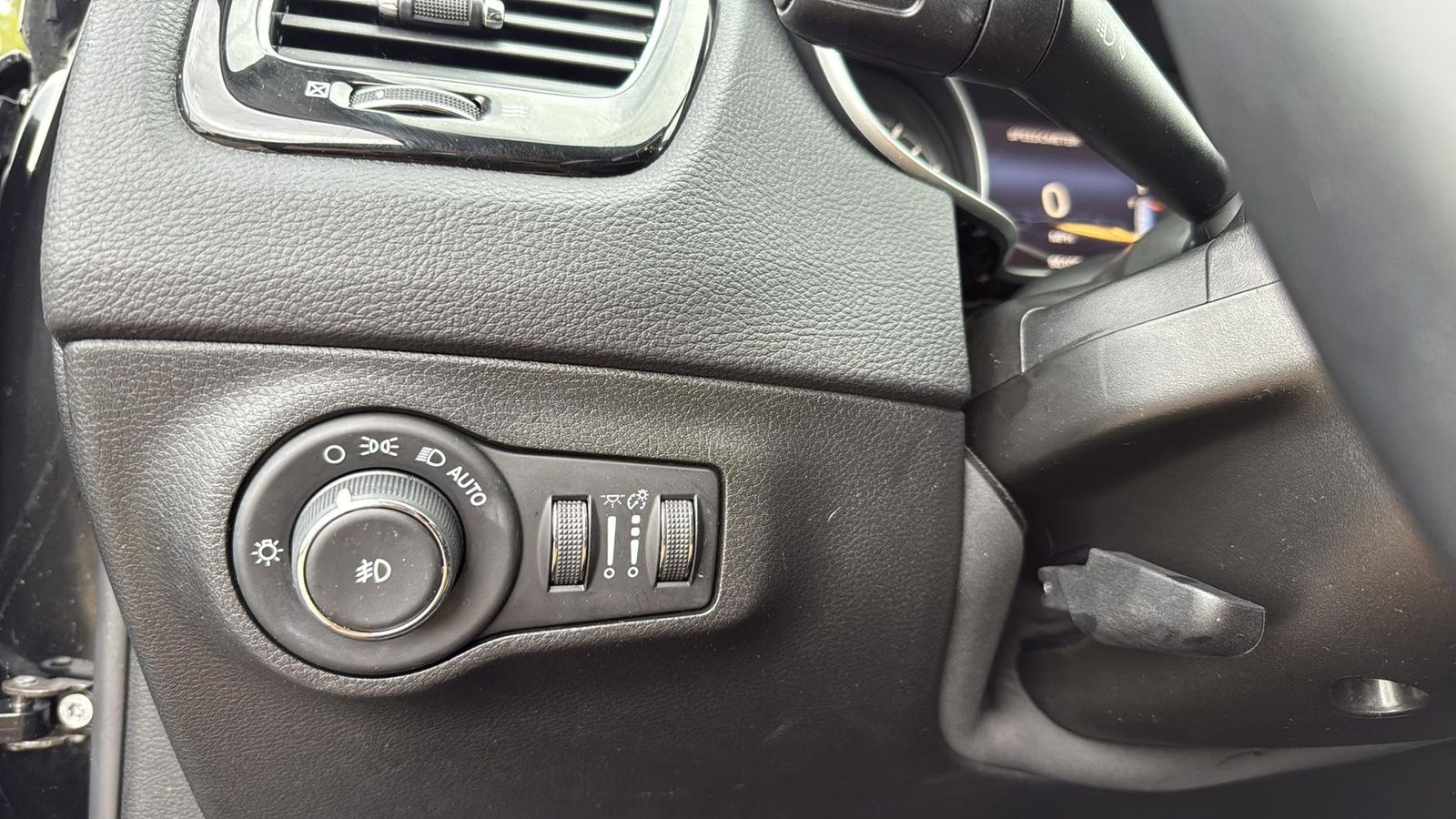 Used Car 2018 Jeep Compass  Latitude For Sale Under $20,000 In Austin, Texas