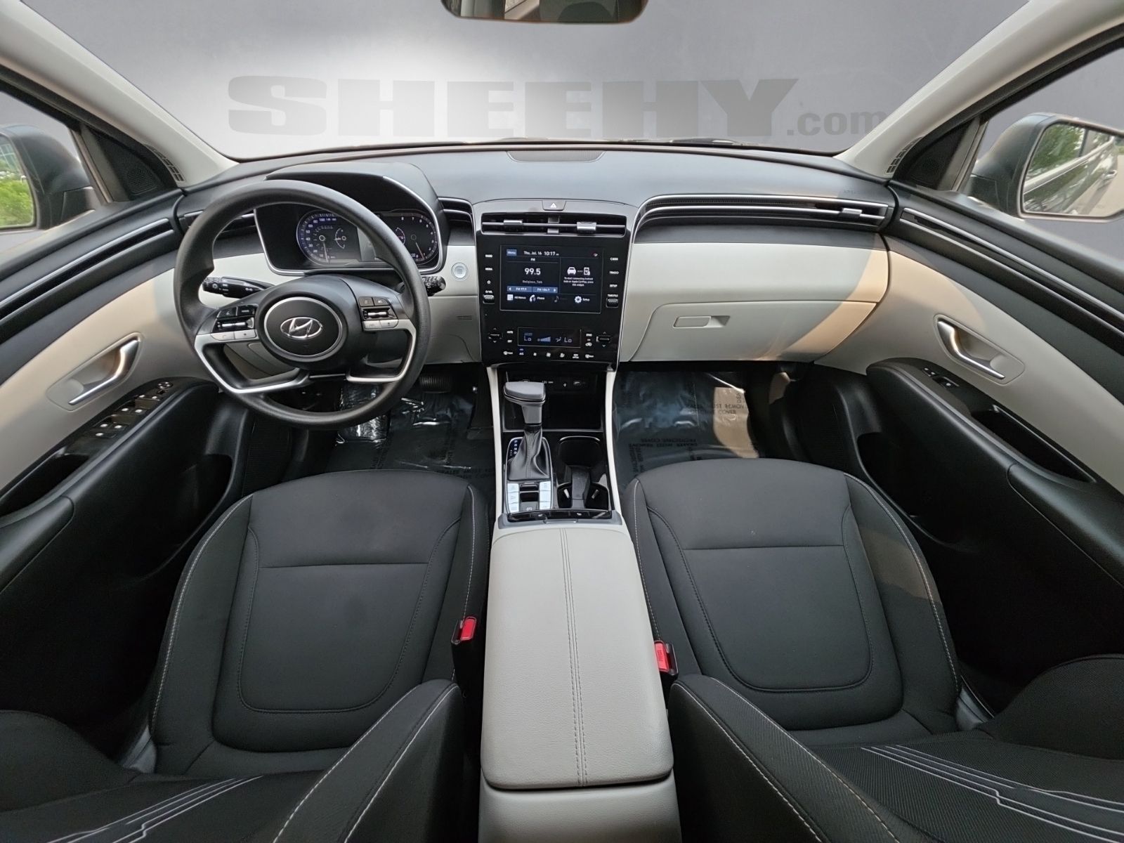 Used 2024 Black Hyundai SEL image 3