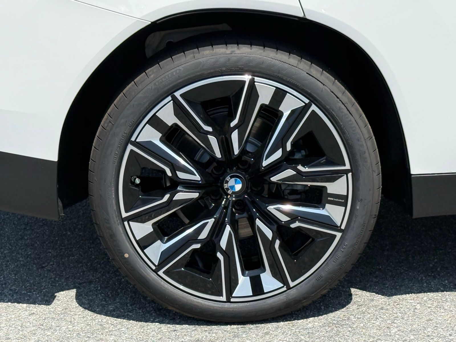 New 2026 White BMW 30 xDrive image 18