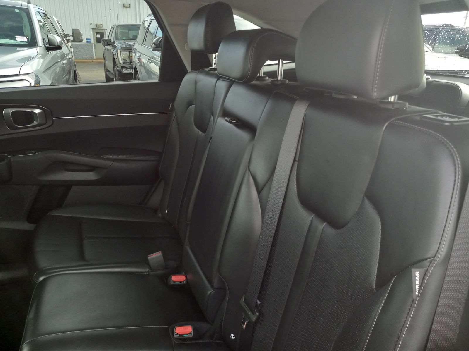 2025 Kia Sorento image 13