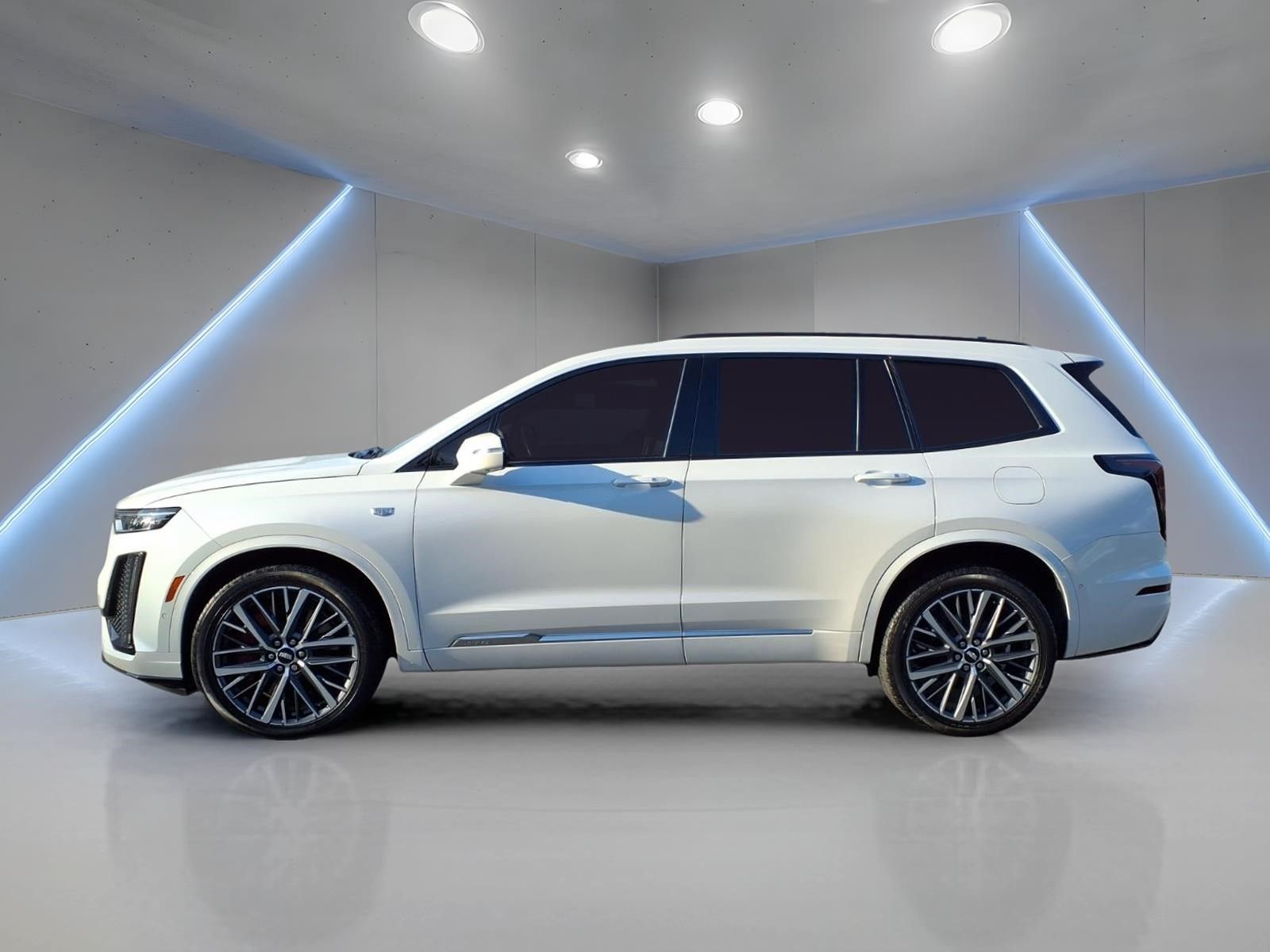2024 Cadillac XT6 Sport White at Tom Peacock Cadillac