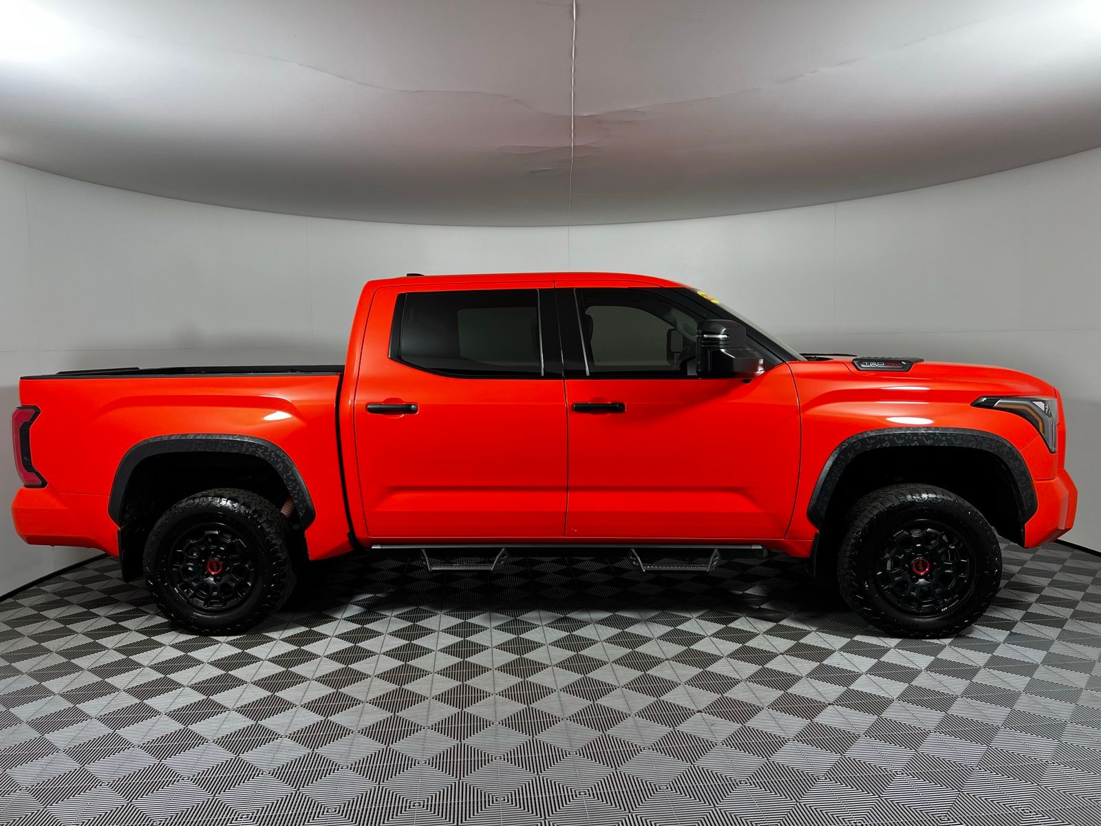 Thumbnail: 2022 Toyota Tundra - 4