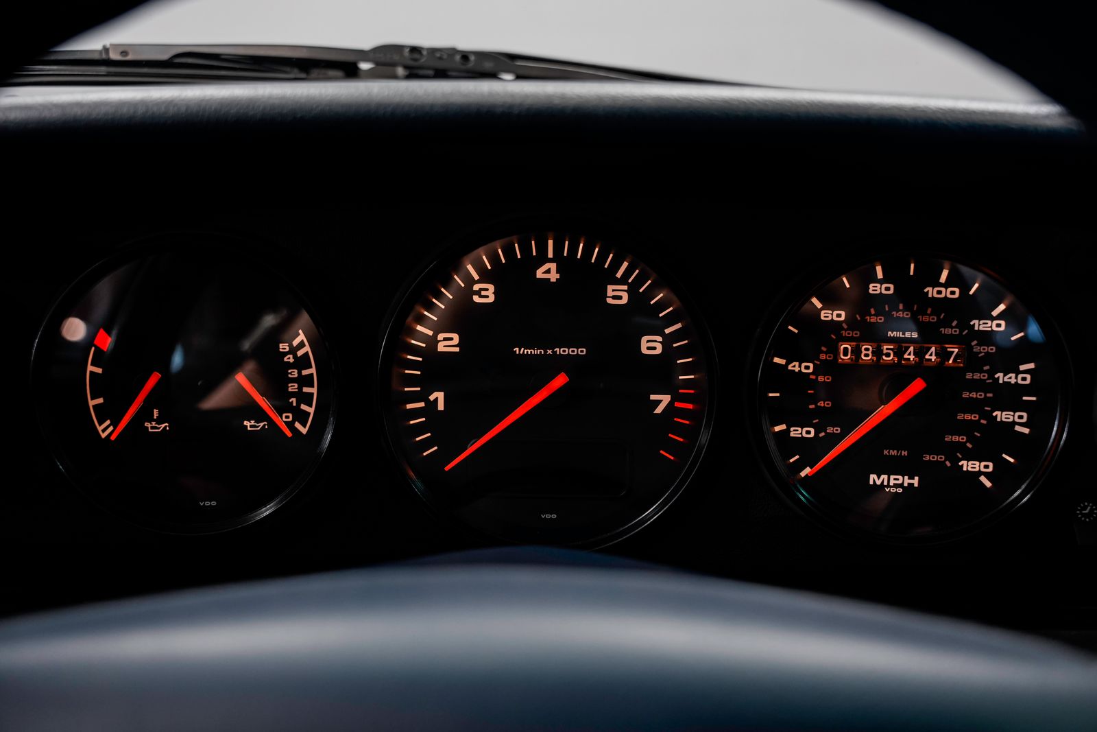 1996 Porsche 911 Carrera 4S — photo 12