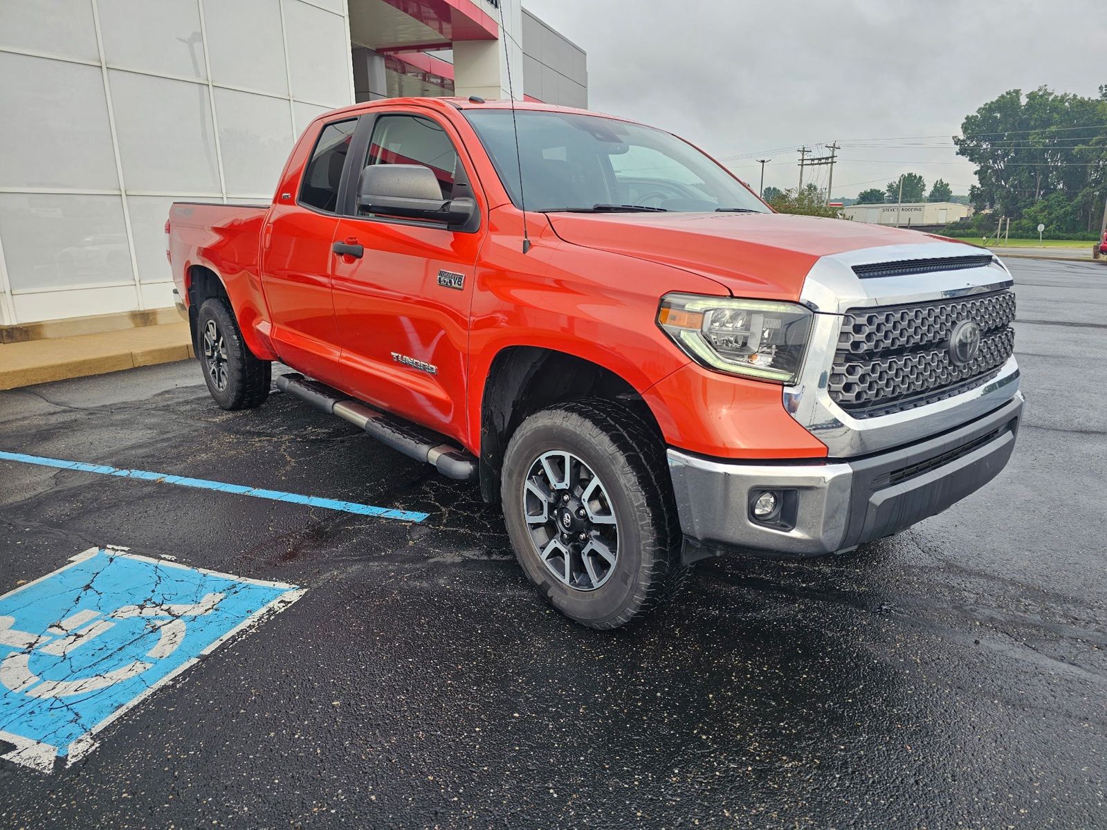 Inferno Red 2018 Toyota Tundra Pickup Truck Four-Wheel Drive 6-Speed Automatic Overdrive