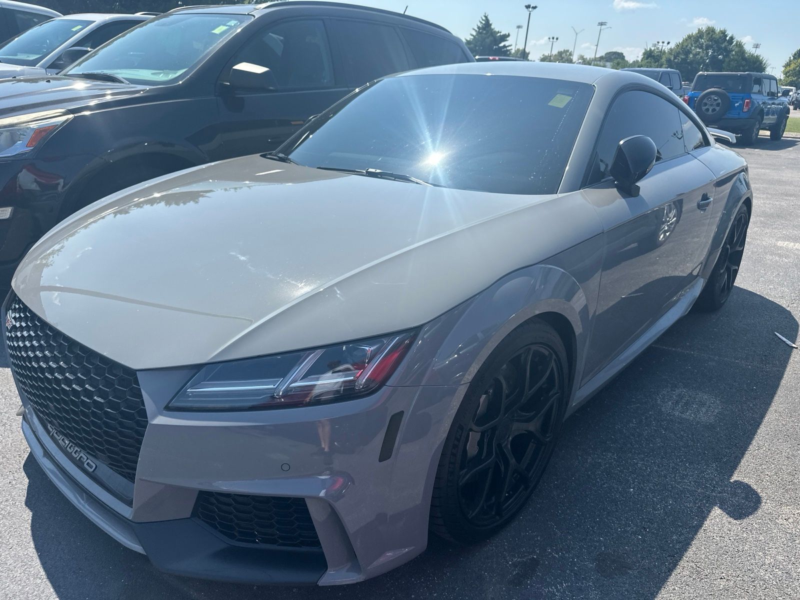 2018 Audi TT RS Gris (Daytona Gray Pearl Effect) Coupé Tracción en las cuatro ruedas 7 velocidades Automática