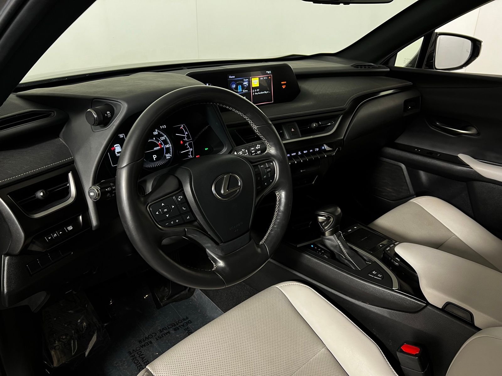 Thumbnail: 2021 Lexus UX - 12