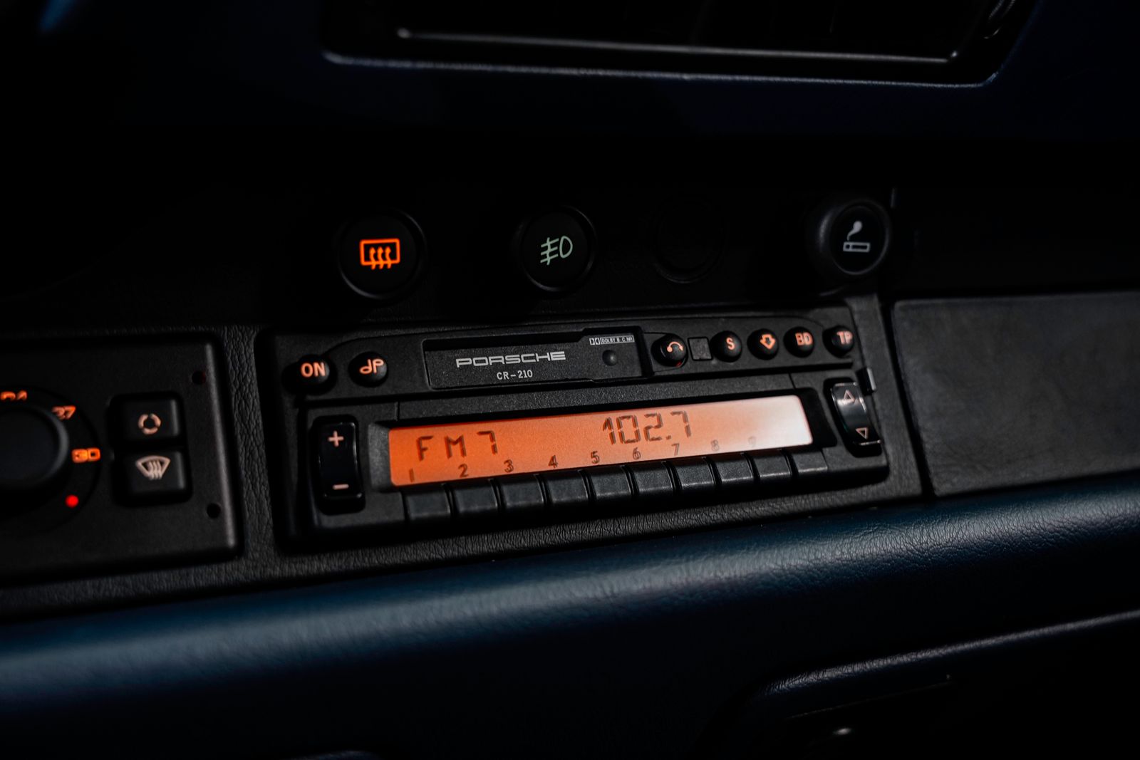 1996 Porsche 911 Carrera 4S — photo 15