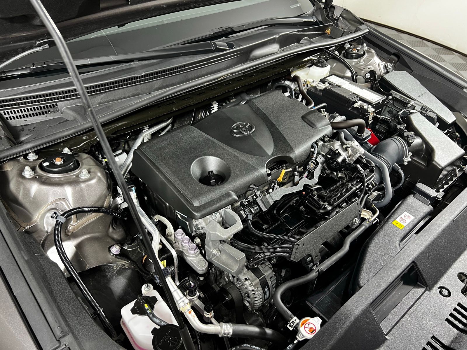 2024 Toyota Camry LE 10