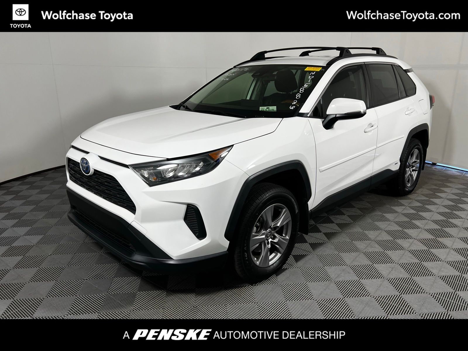 Thumbnail: 2022 Toyota RAV4 - 1