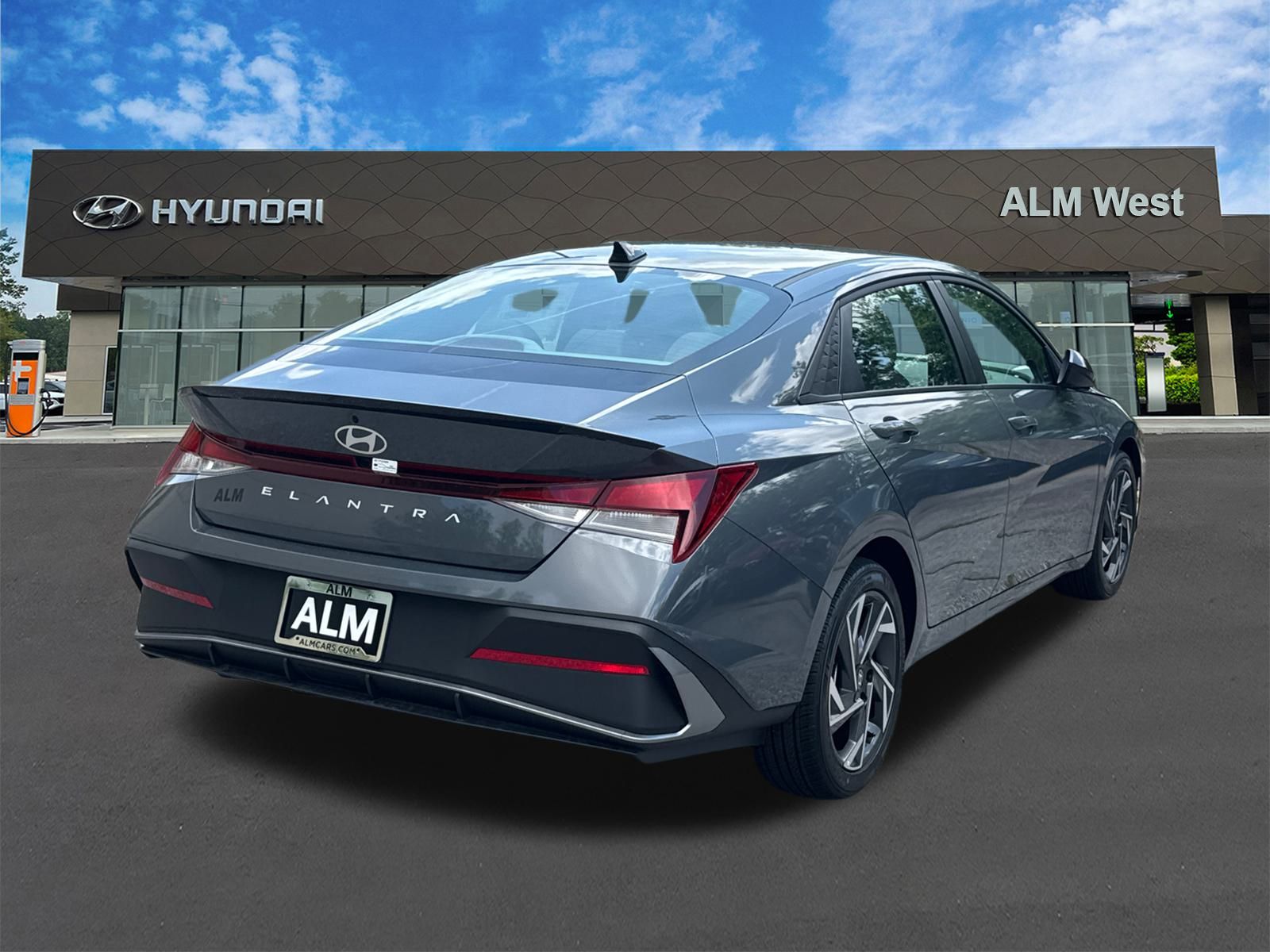 Certified Used 2025 Gray Hyundai SEL Sport image 5