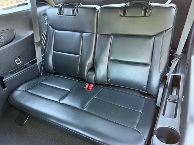 Certified Used 2025 Agate Black Metallic Ford ST-Line image 40