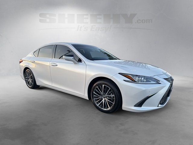 Used 2023 White Lexus 350 image 2