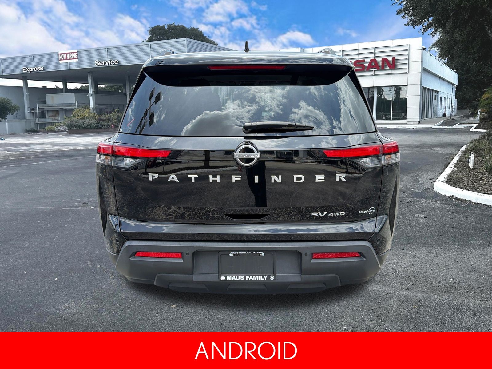 View vehicle photo 4