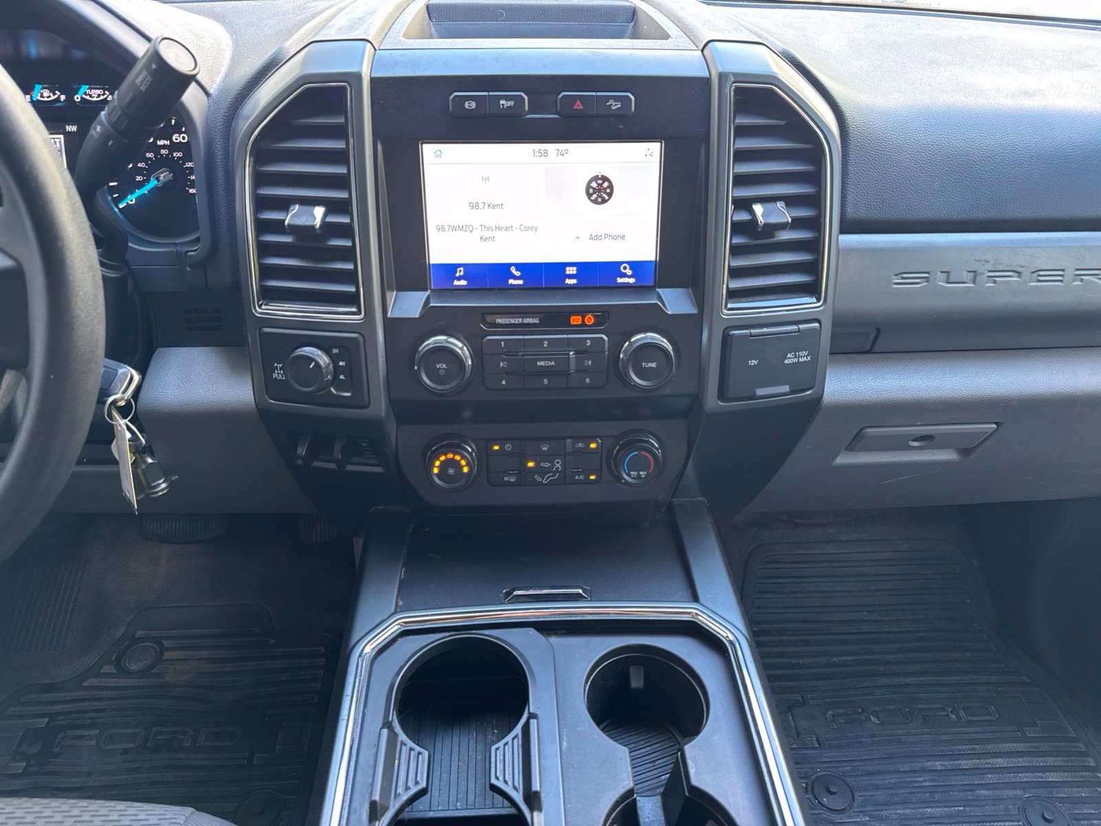 Certified Used 2022 Oxford White Ford XLT image 26