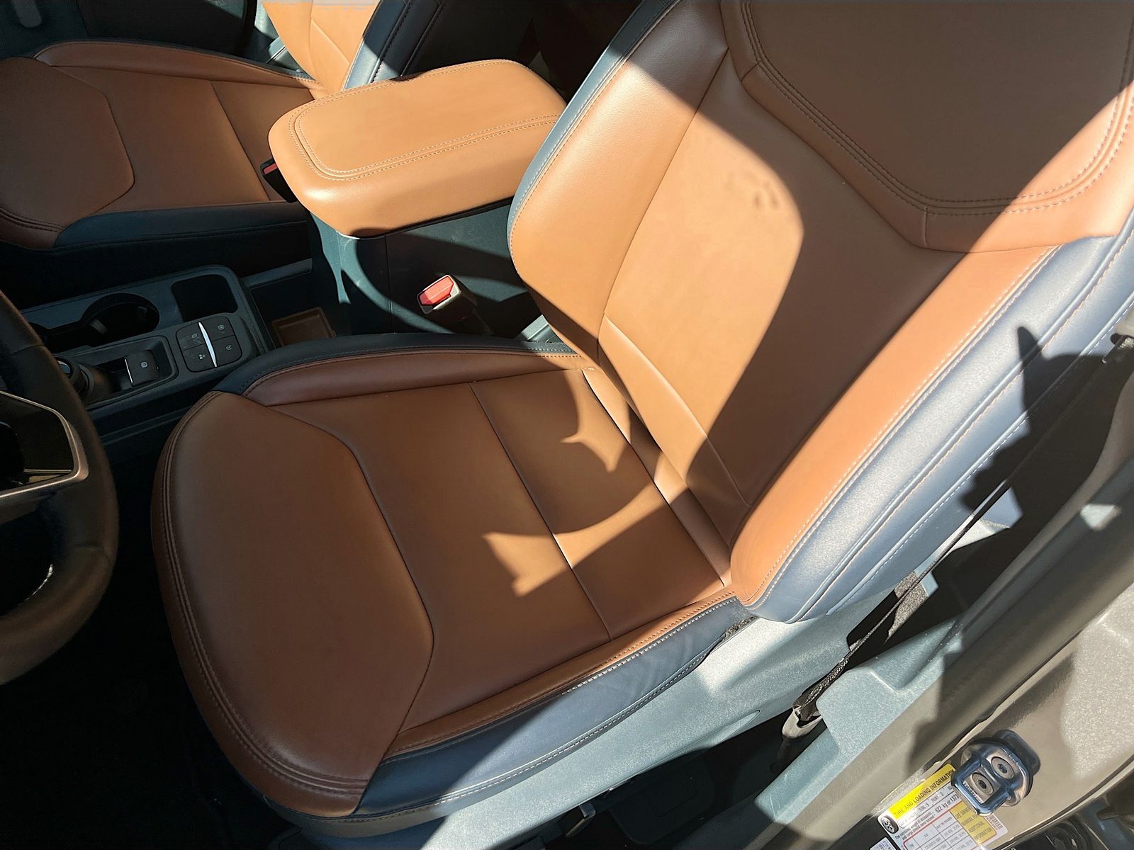 Used 2024 Gray Ford Lariat image 20