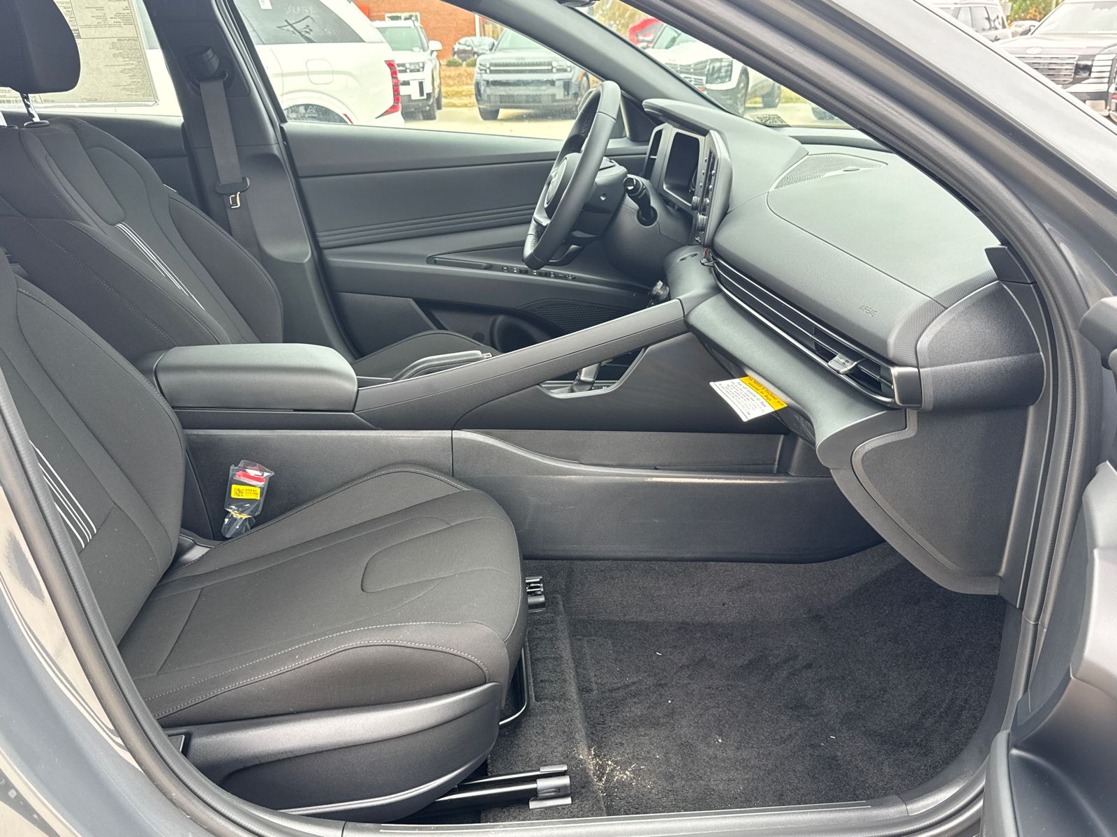 New 2026 Gray HYUNDAI SEL Sport image 14