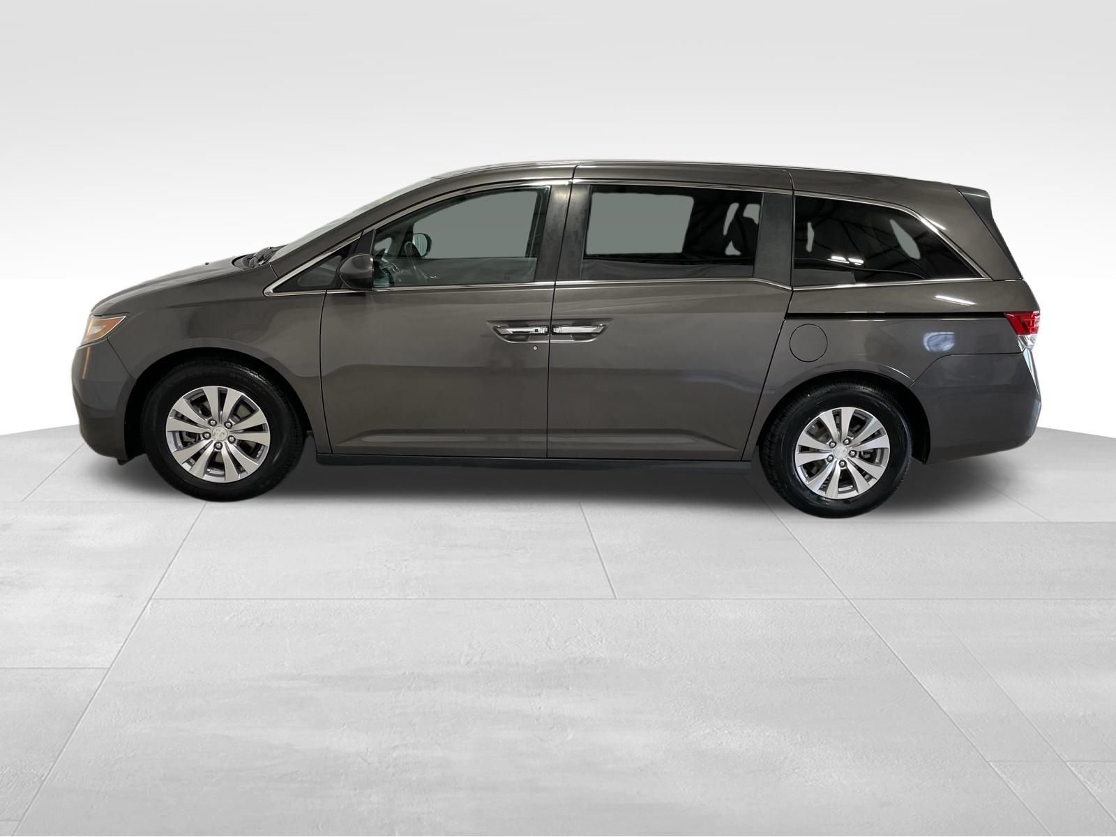 Used Car 2017 Honda Odyssey  Sports Van Ex-l Front Wheel Drive For Sale Under $12,000 In Austin, Texas