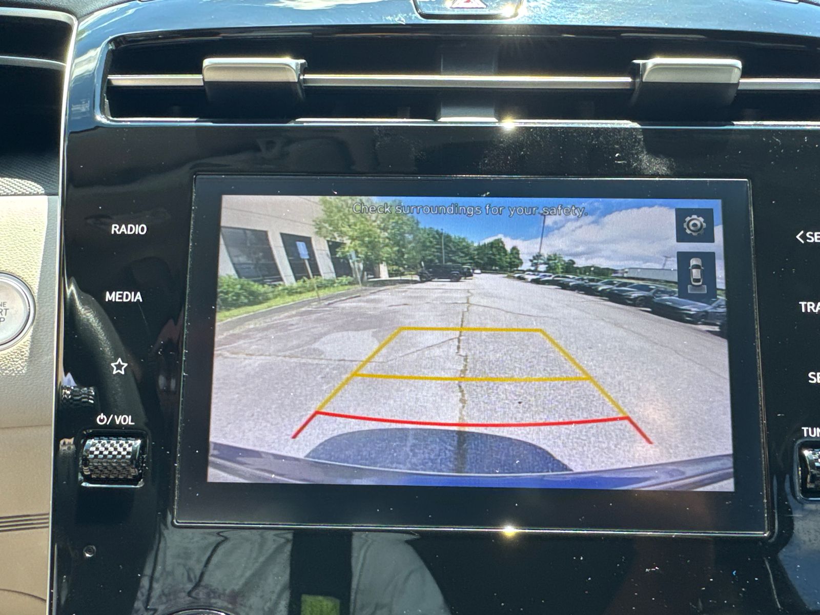 Used 2022 Gray Hyundai SEL image 29