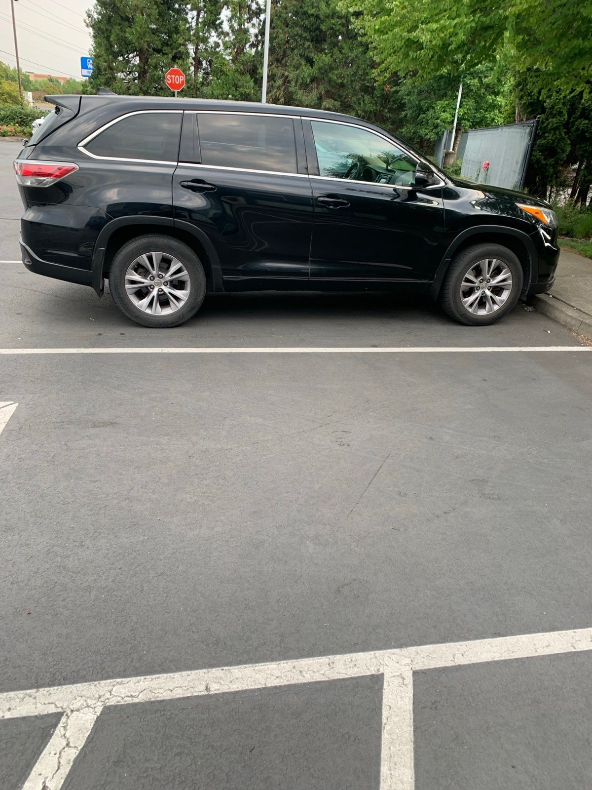 Attitude Black Metallic 2015 Toyota Highlander SUV / Crossover All-Wheel Drive 6-Speed Automatic Overdrive