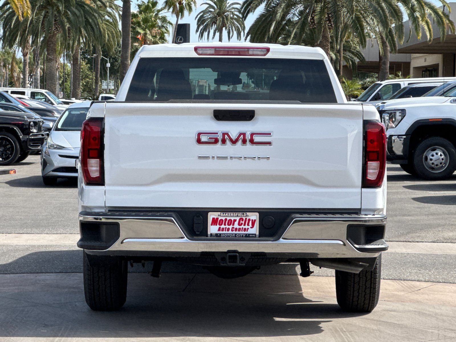 View vehicle photo 5
