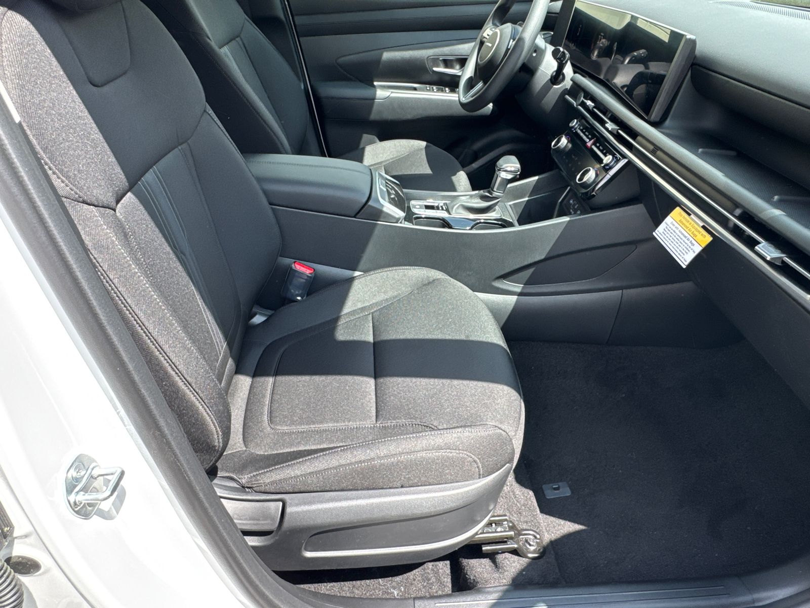 2025 Hyundai Tucson SEL photo 12