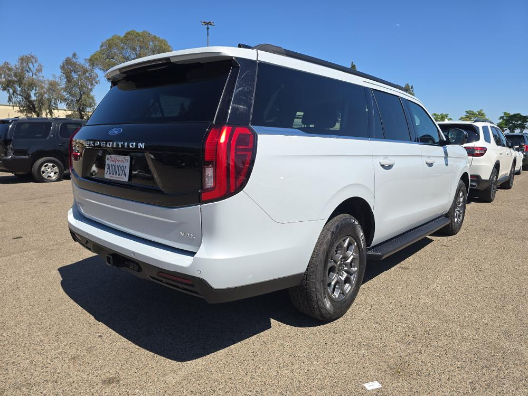 Used 2025 Silver Ford Active image 4