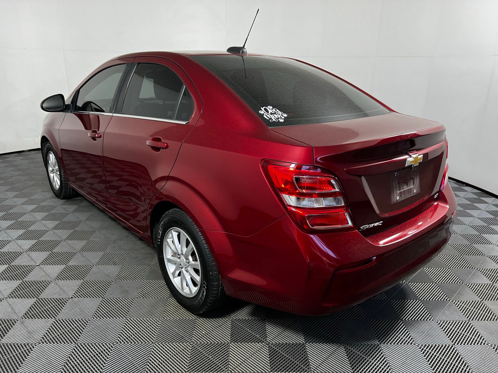 Thumbnail: 2018 Chevrolet Sonic - 7