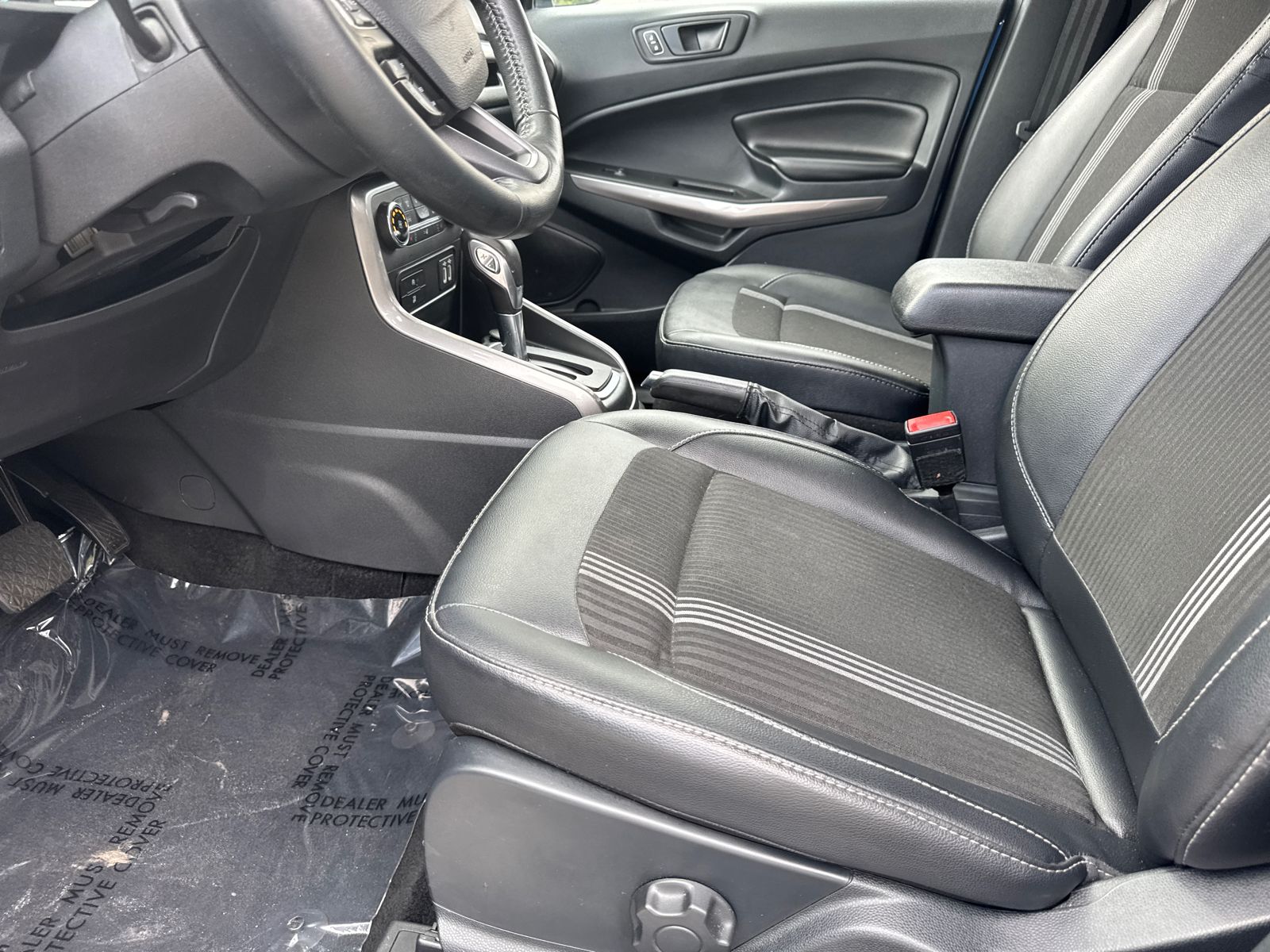 2019 Ford EcoSport SES photo 7