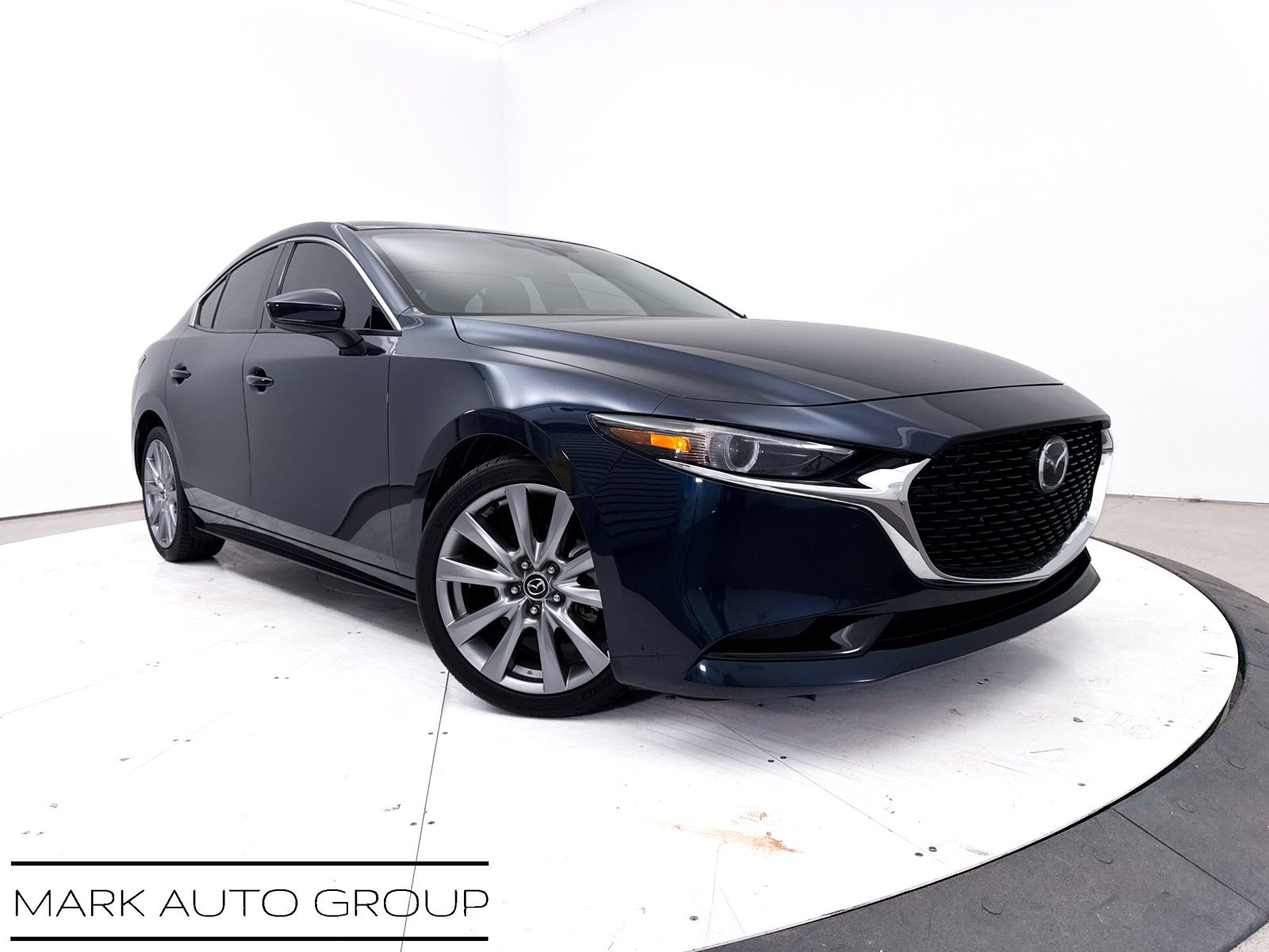2019 Mazda MAZDA3 Premium