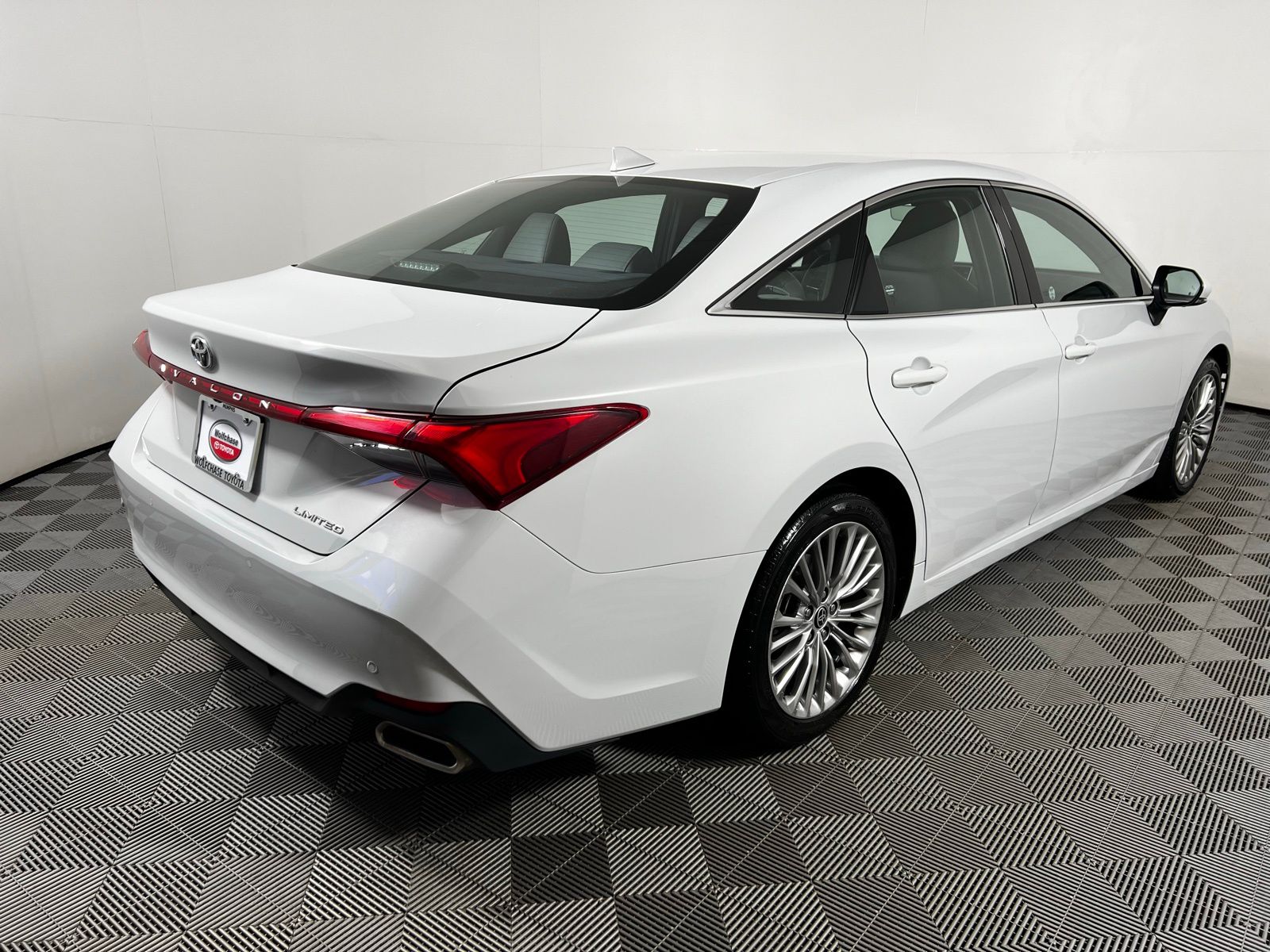 2022 Toyota Avalon Limited 9