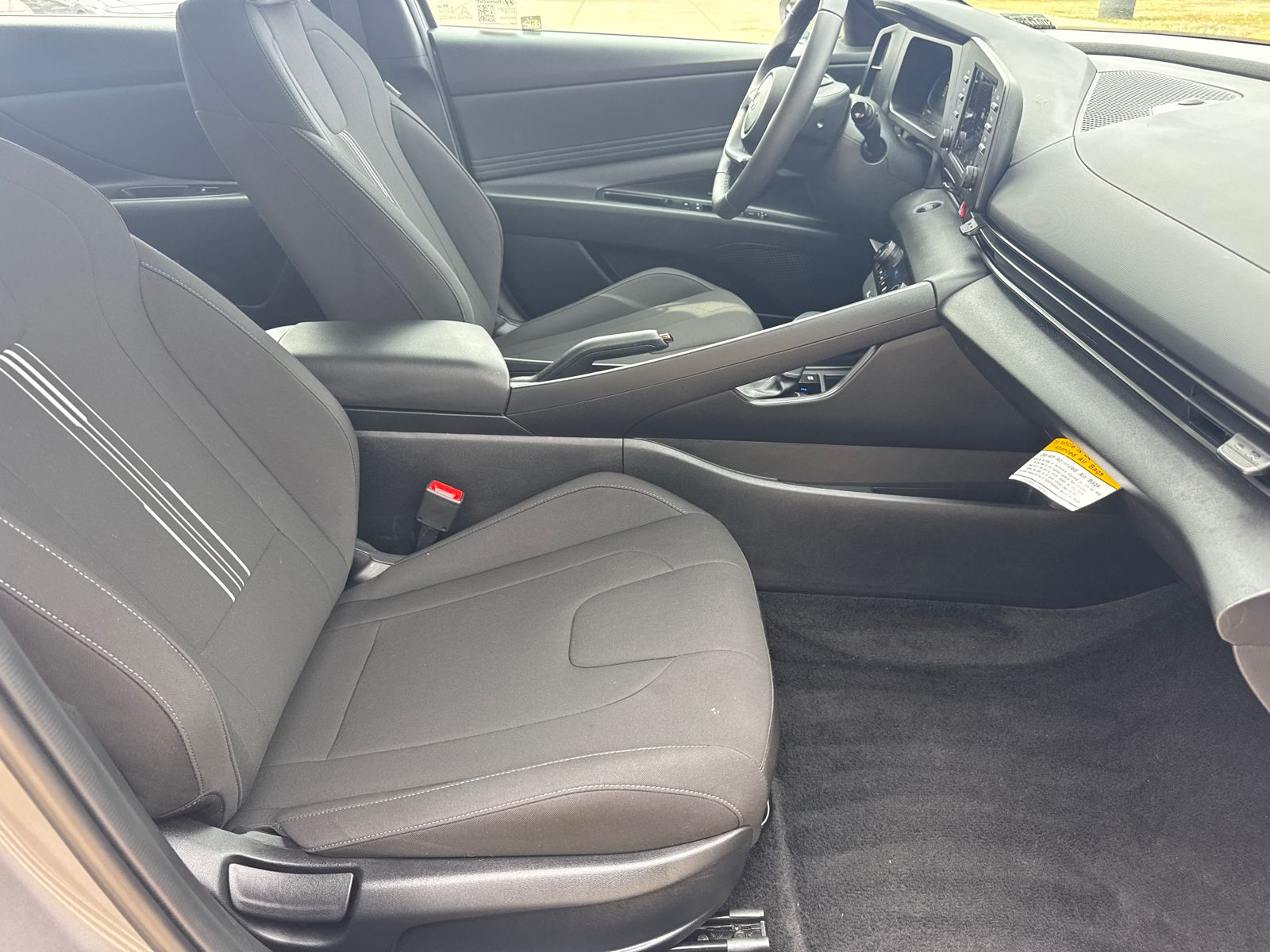 Certified Used 2025 Fluid Metal Hyundai SEL Sport image 13