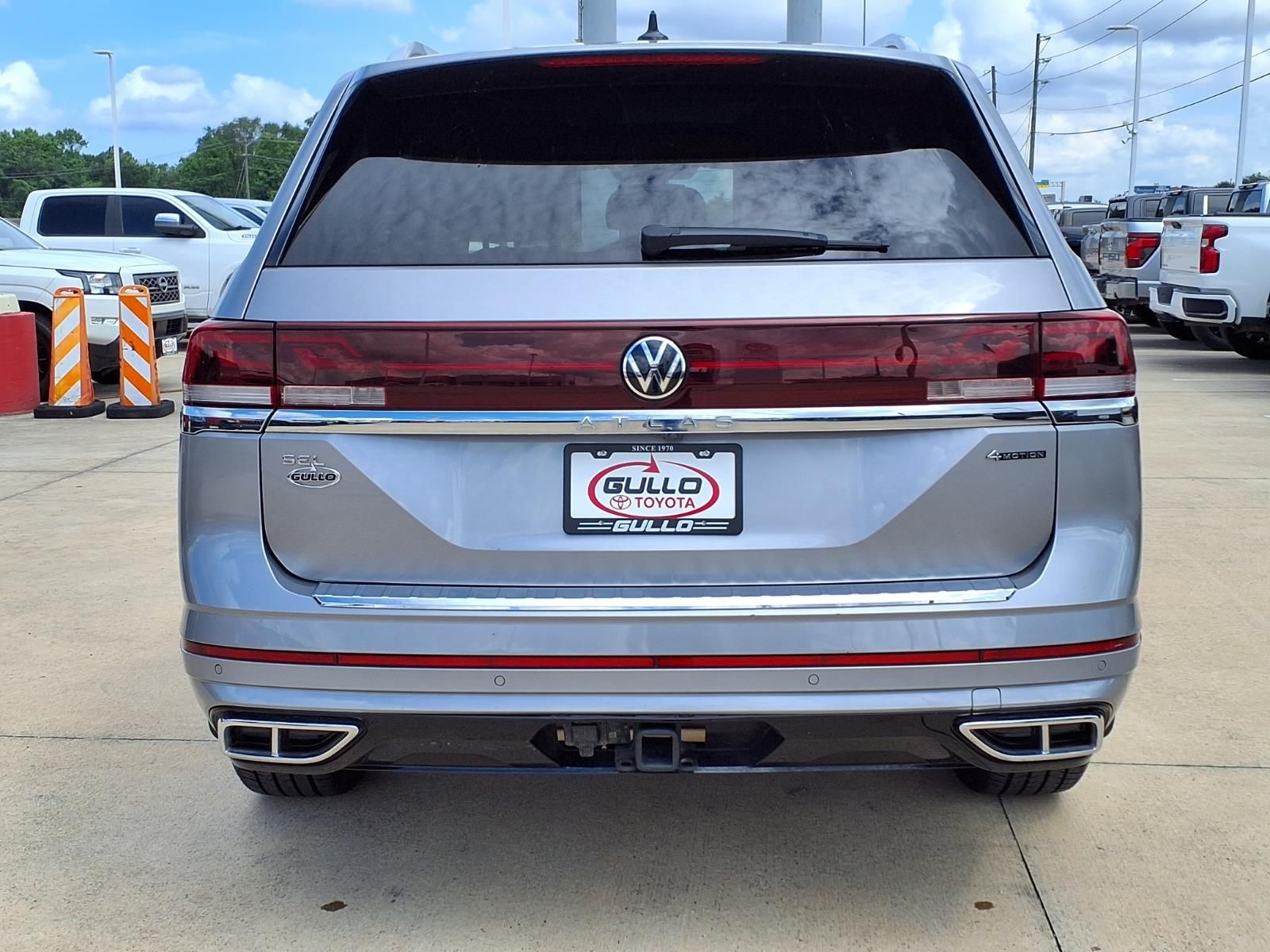 2024 Volkswagen Atlas 2.0T SEL Premium R-Line - 6