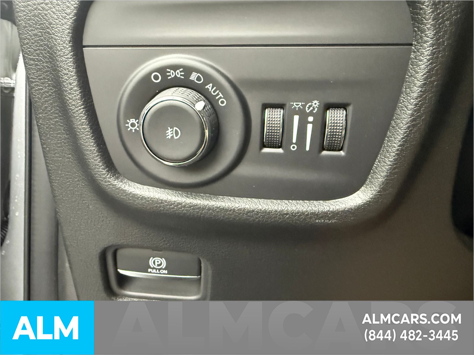 Used 2025 Silver Zynith Jeep Limited image 29