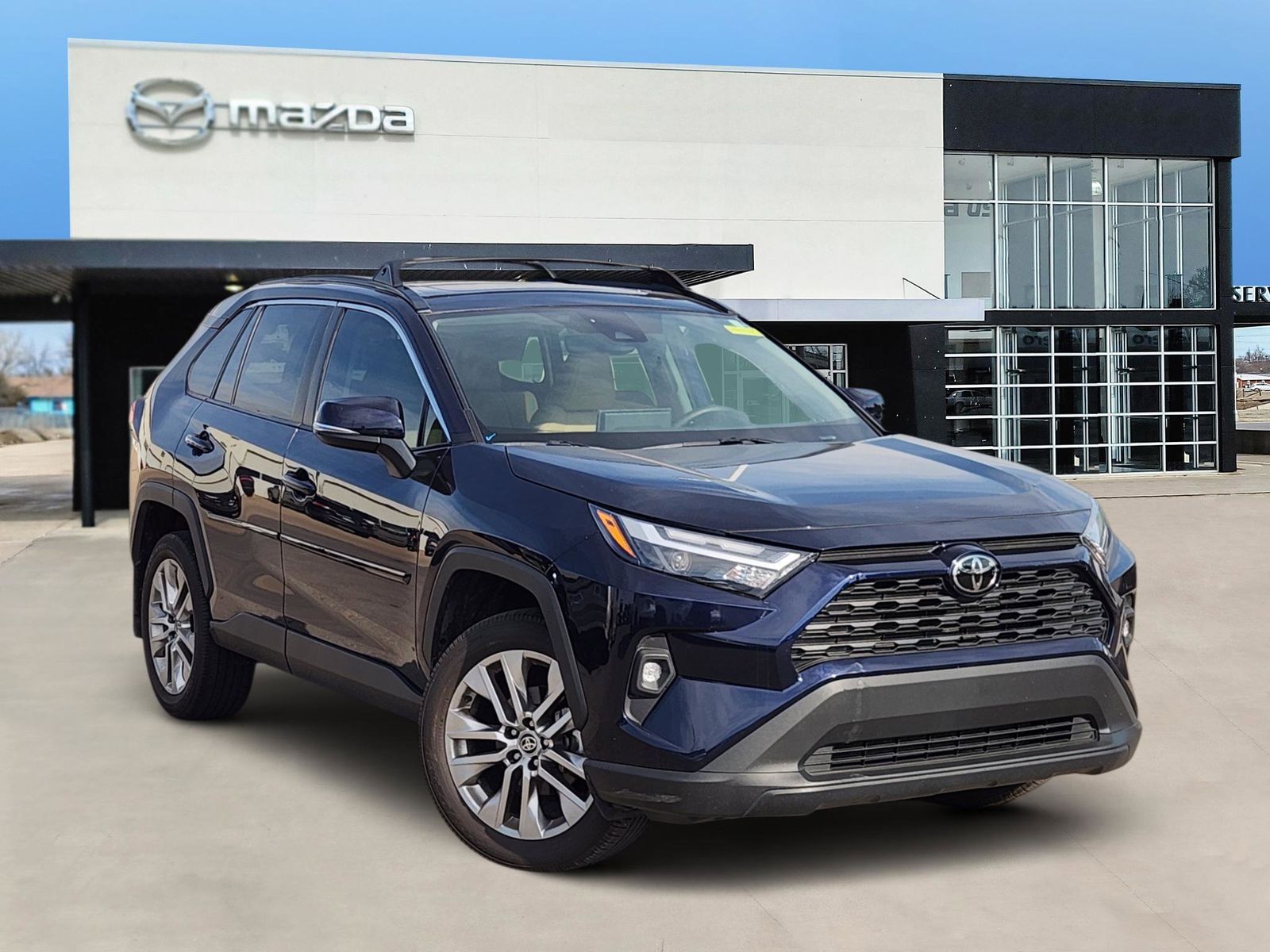 Blueprint 2025 Toyota RAV4 XLE Premium FWD SUV / Crossover Front-Wheel Drive 8-Speed Automatic