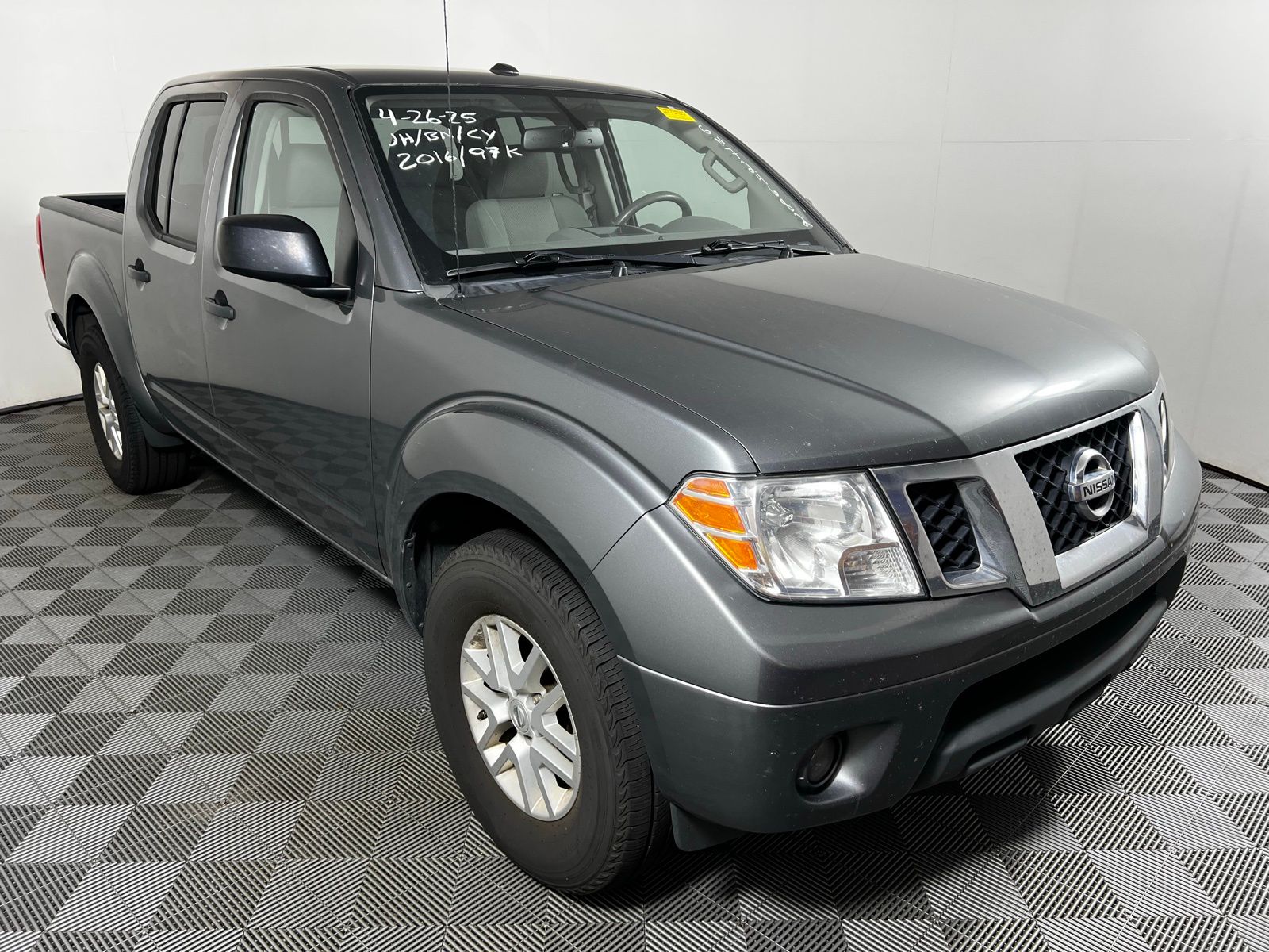 2016 Nissan Frontier SV 3