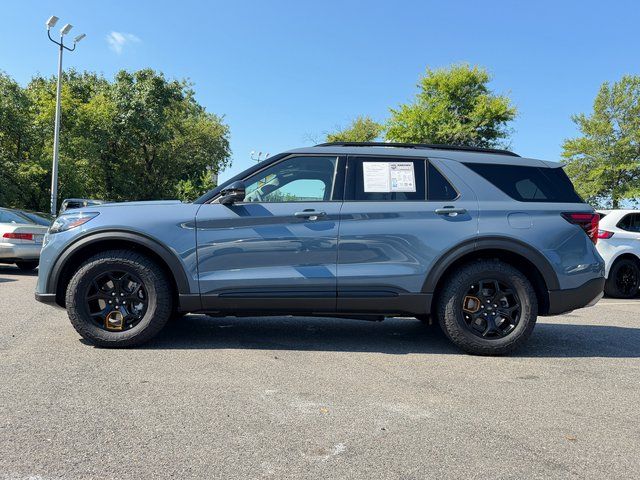 Used 2026 Vapor Blue Ford Tremor image 8
