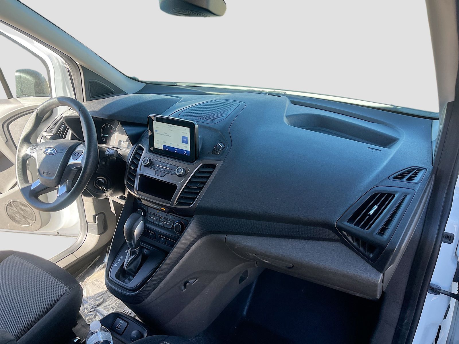Used 2023 White Ford XL image 27