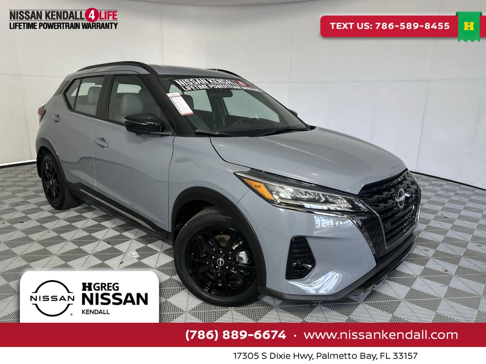 Boulder Gray Pearl 2023 Nissan Kicks SUV / Crossover Front-Wheel Drive Continuously Variable Transmission